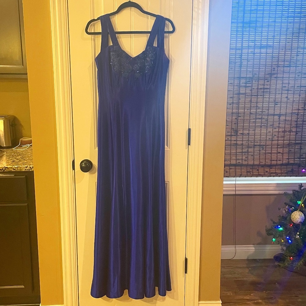 Alfred Angelo Formal; Blue (1996; Size 9/10)